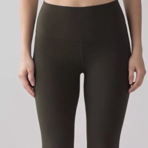 NWT 💞💞LULULEMON ALIGN CROP NULU NAKED DARK OLIVE - Picture 2 of 4